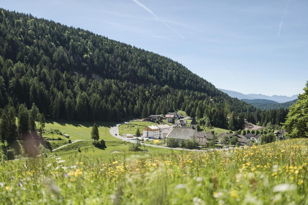 Zum Hirschen Boutique Hotel Val Di Non Unsere Liebe Frau im Walde Εξωτερικό φωτογραφία